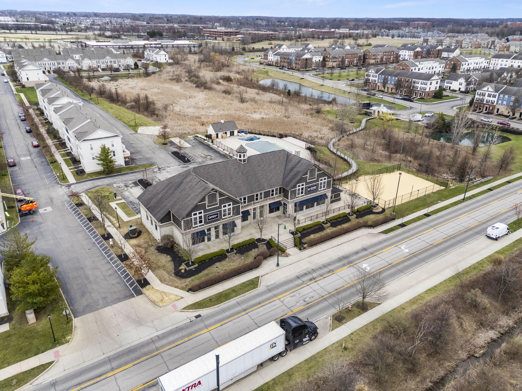 6049 Seabiscuit Drive, New Albany, Ohio image 40