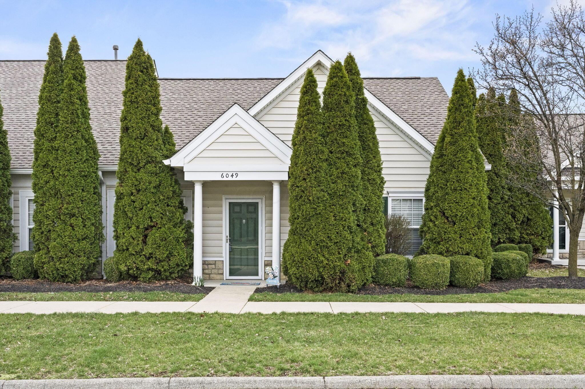 6049 Seabiscuit Drive, New Albany, Ohio image 2