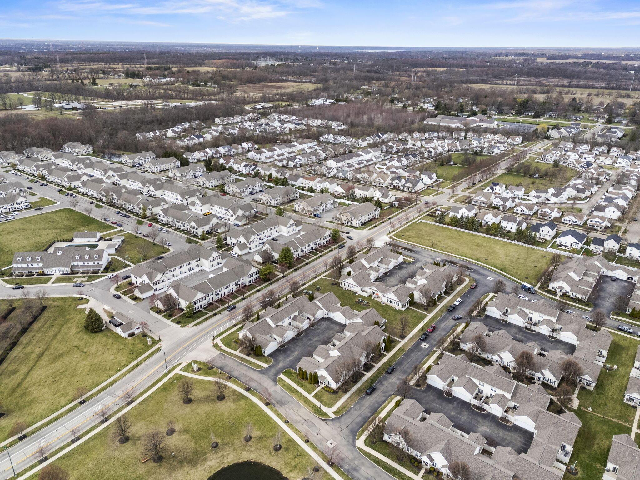 6049 Seabiscuit Drive, New Albany, Ohio image 34