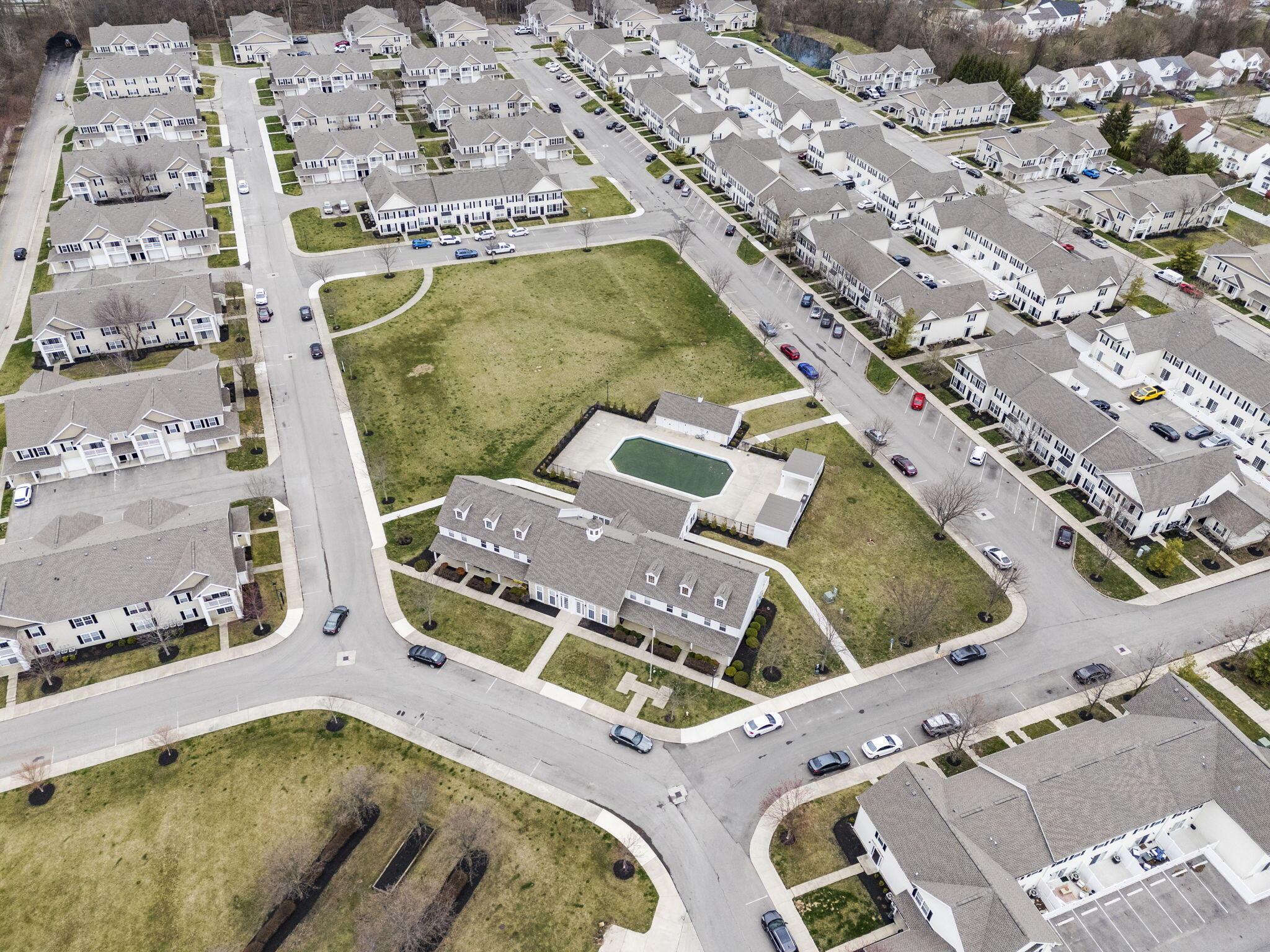6049 Seabiscuit Drive, New Albany, Ohio image 42