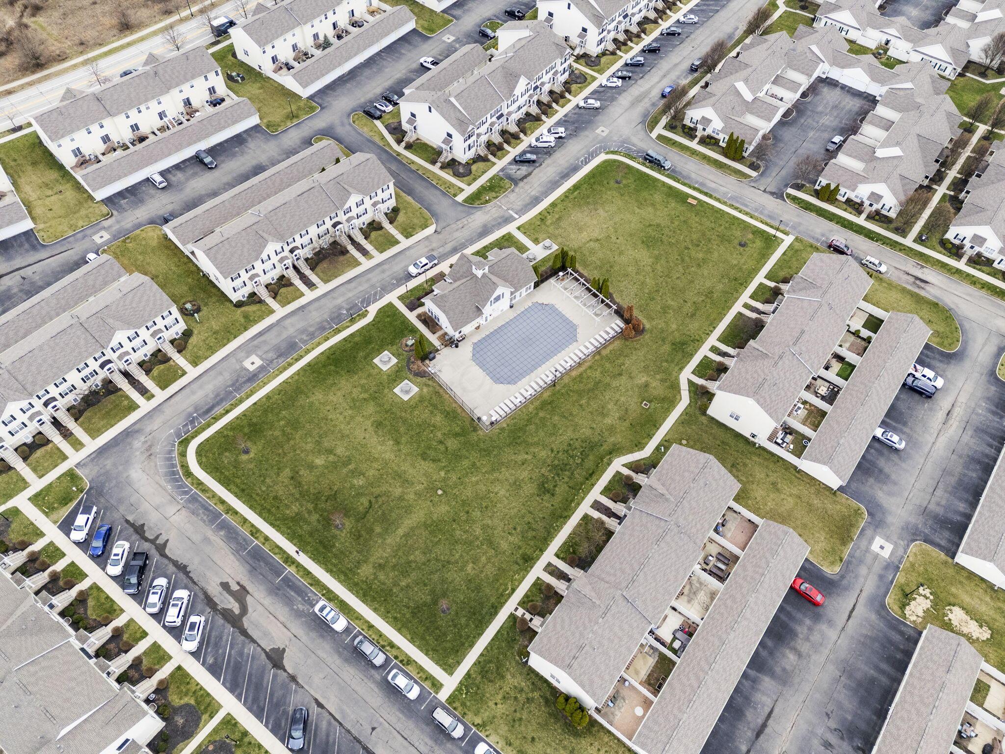 6049 Seabiscuit Drive, New Albany, Ohio image 37