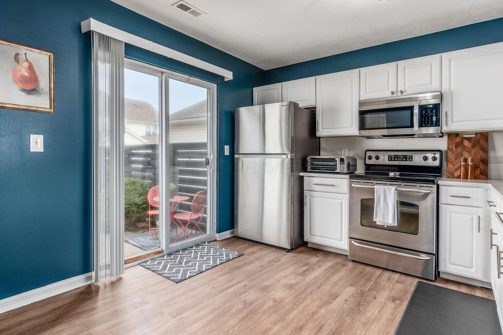 3683 Bracknell Forest Drive, Groveport, Ohio image 10