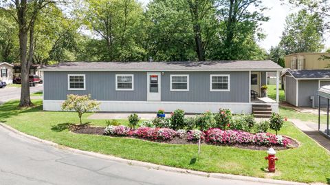 Photo of 210 Estates Lane, Reynoldsburg, OH 43068 (MLS # 225030349)