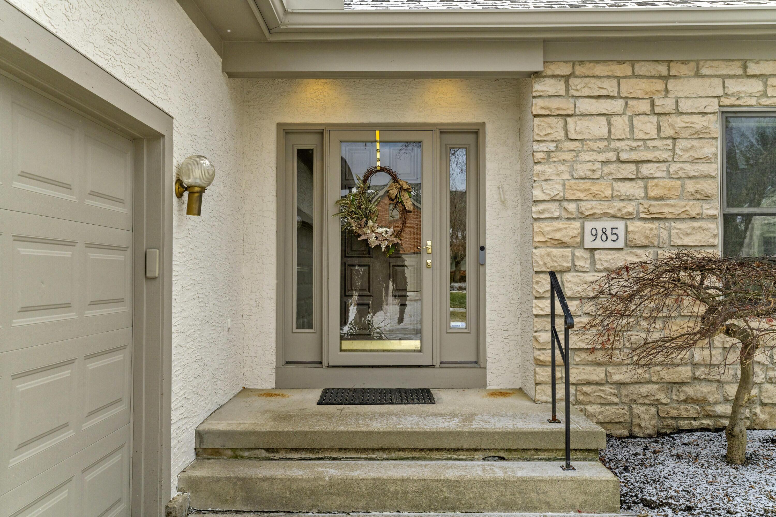 985 Linworth Village Drive