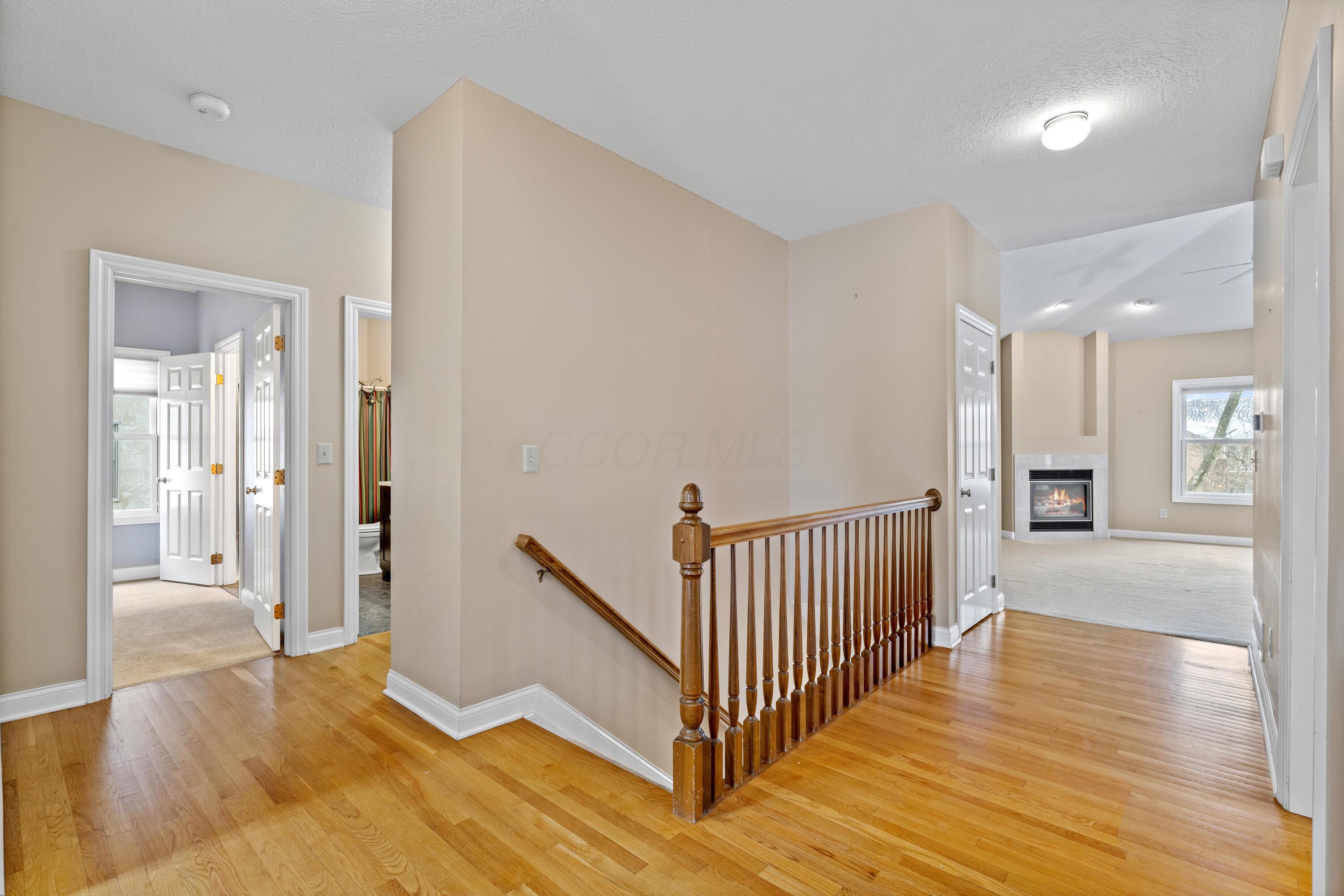 985 Linworth Village Drive