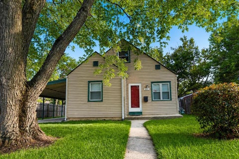 Homes For Sale - 1011 E North Broadway Street<br/> Columbus, OH 43224