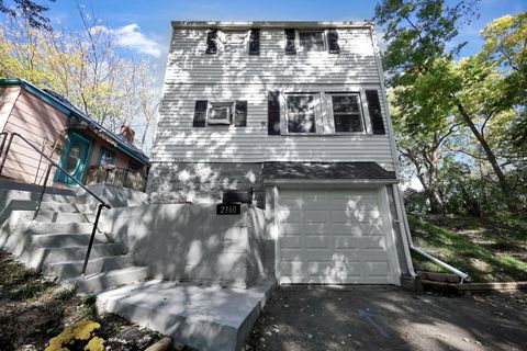 Photo of 2360 Westwood Drive, Columbus, OH 43204 (MLS # 225040613) Photo of 2360 Westwood Drive, Columbus, OH 43204 (MLS # 225040613)
