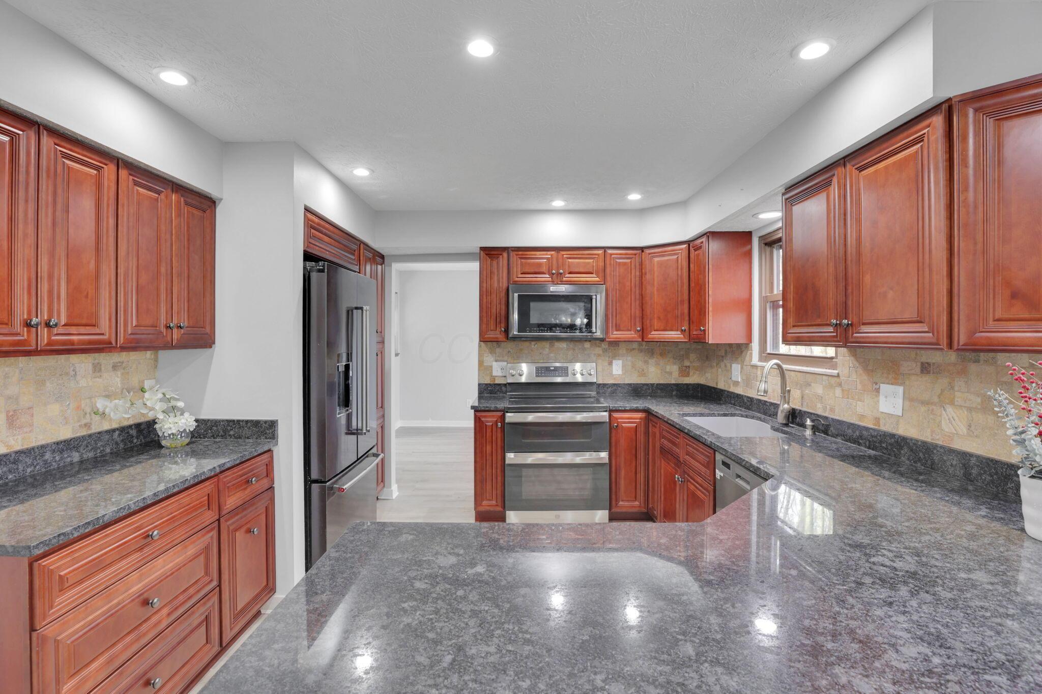 11609 Wedgewood Drive, Pickerington, Ohio image 13