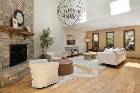 Tiny photo for 181 Whieldon Lane, Worthington, OH 43085 (MLS # 226035256)
