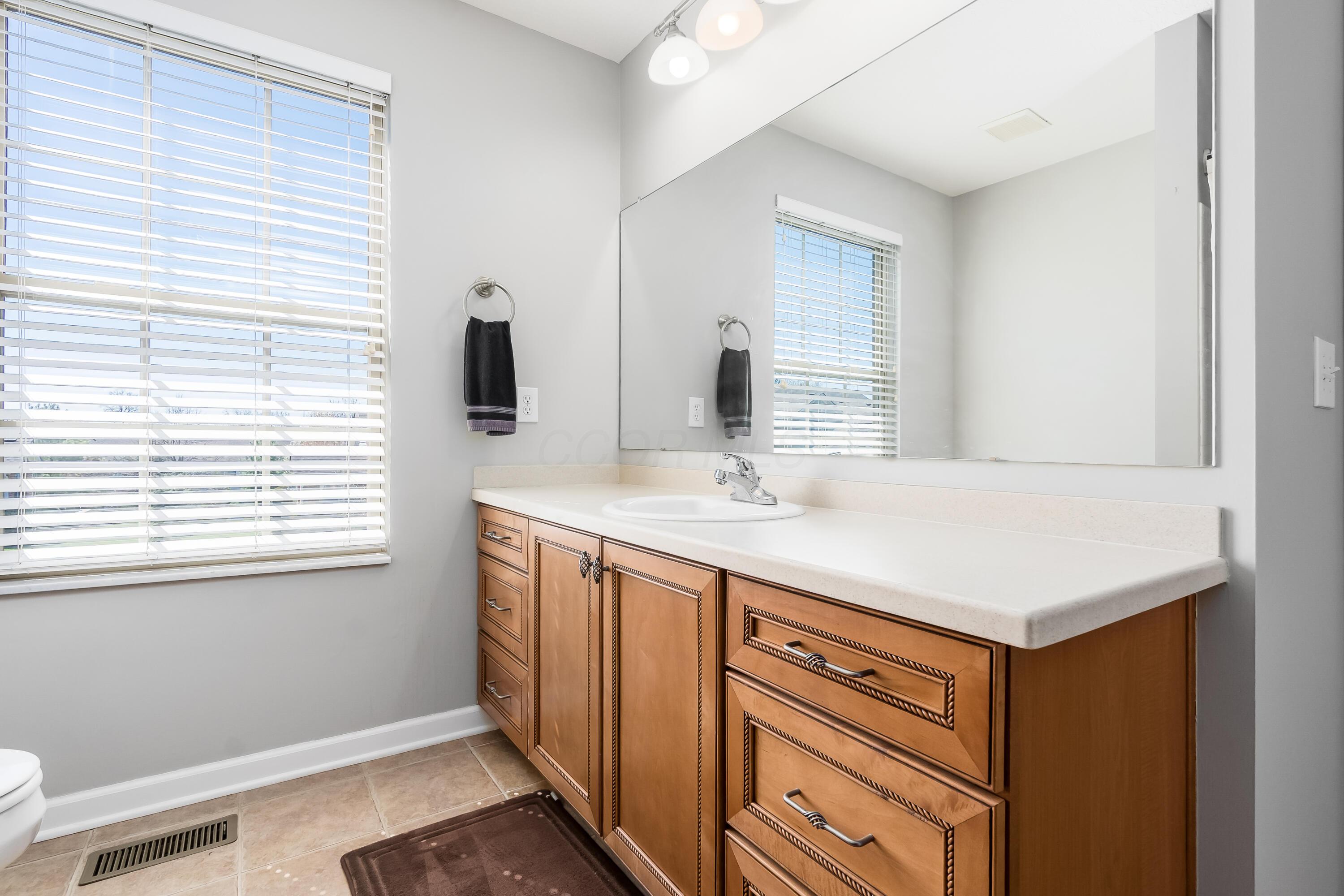 964 Adara Drive, Columbus, Ohio image 24