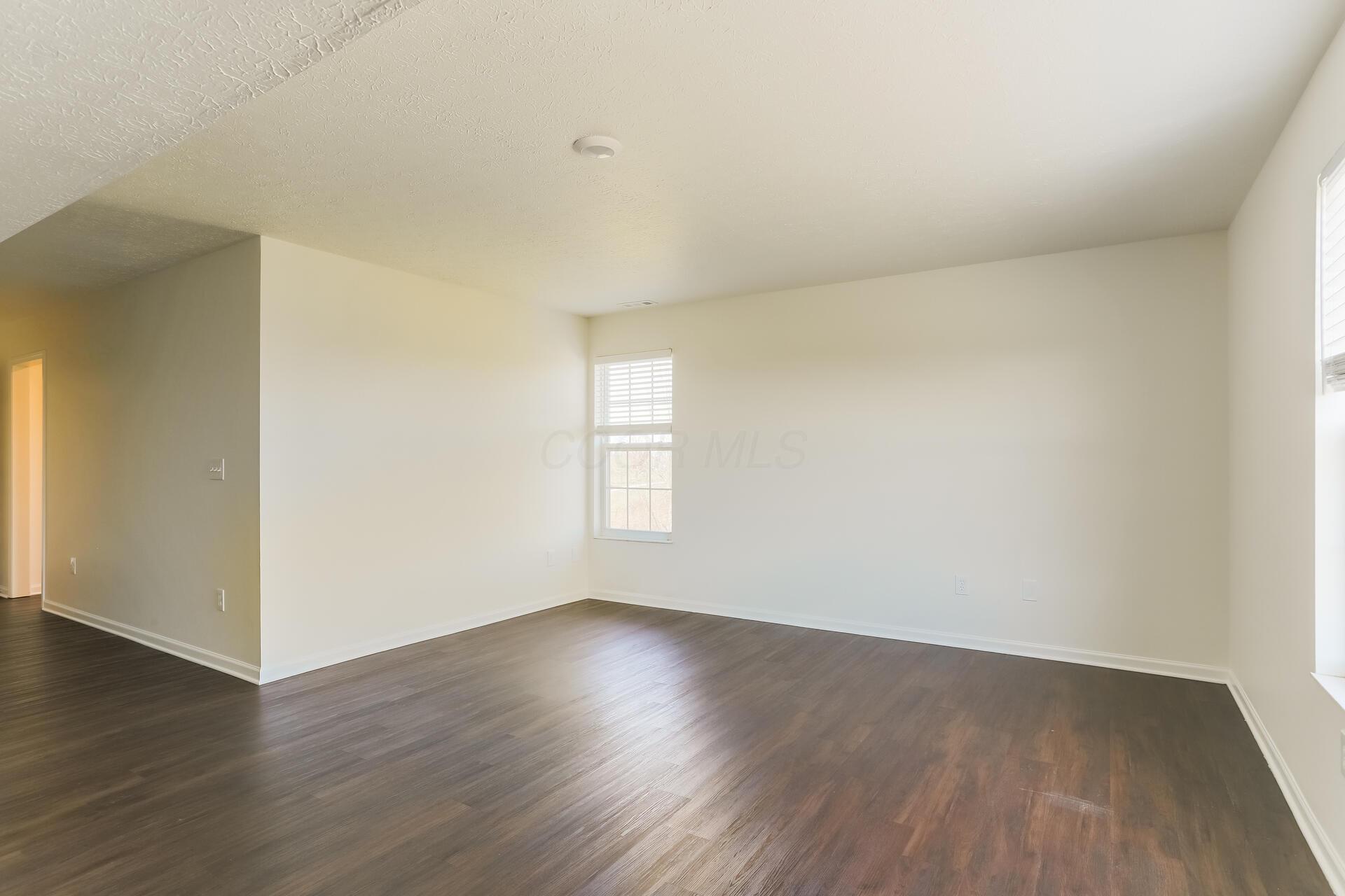 6904 Coonpath Road, Lancaster, Ohio image 12