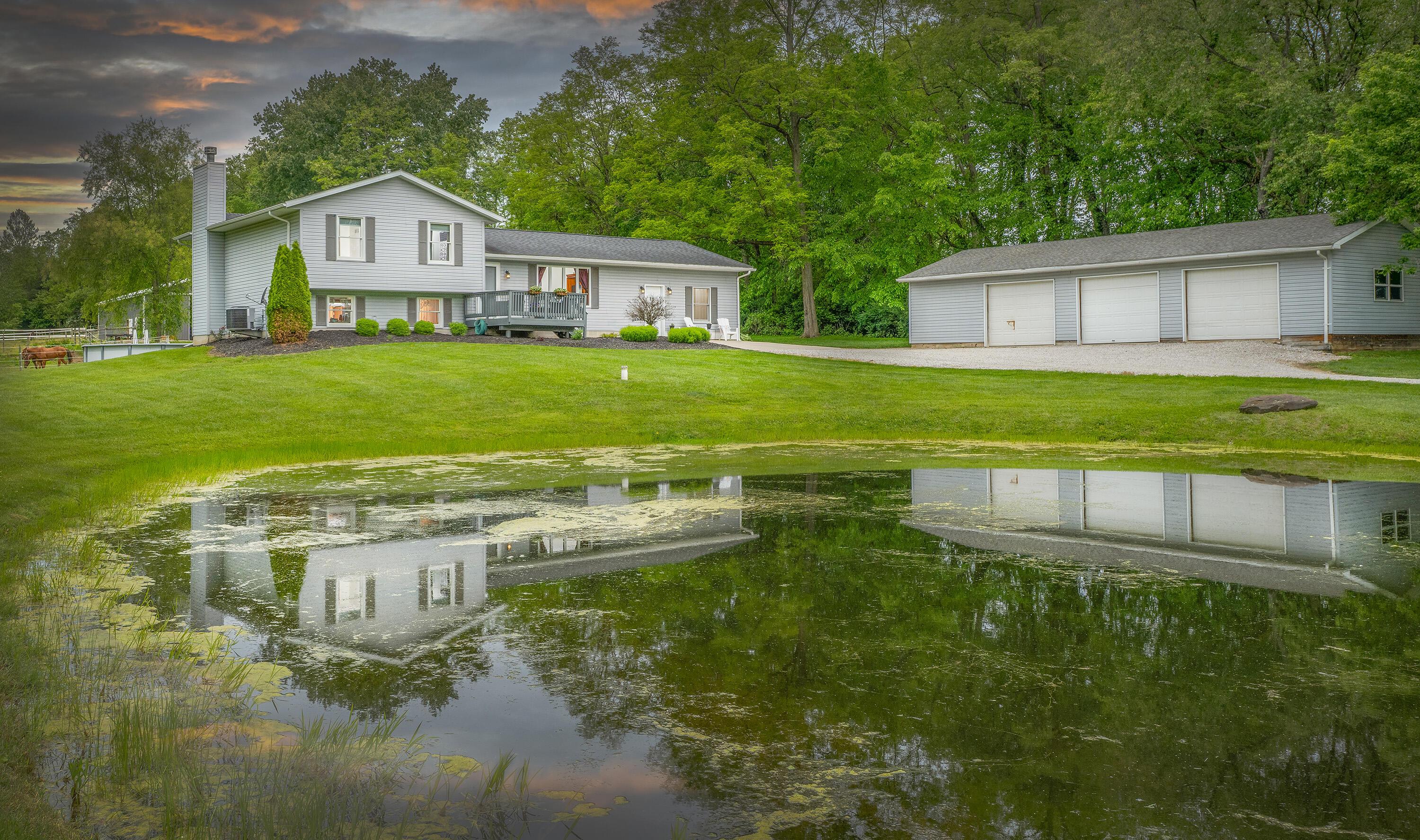 1295 Vernonview Drive, Mount Vernon, Ohio image 2
