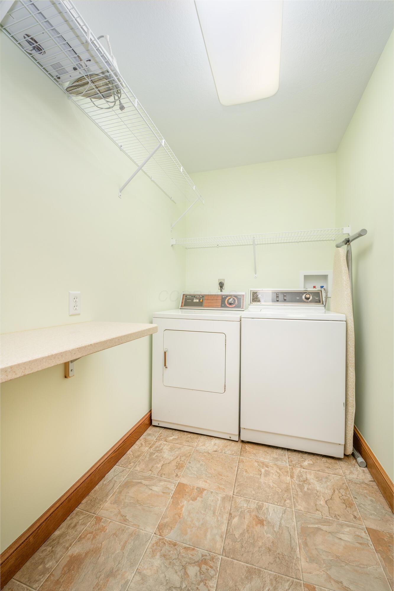 1295 Vernonview Drive, Mount Vernon, Ohio image 38