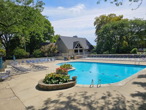 Tiny photo for 652 Olde Towne Avenue 9-652T #9-652T, Columbus, OH 43214 (MLS # 226018564)