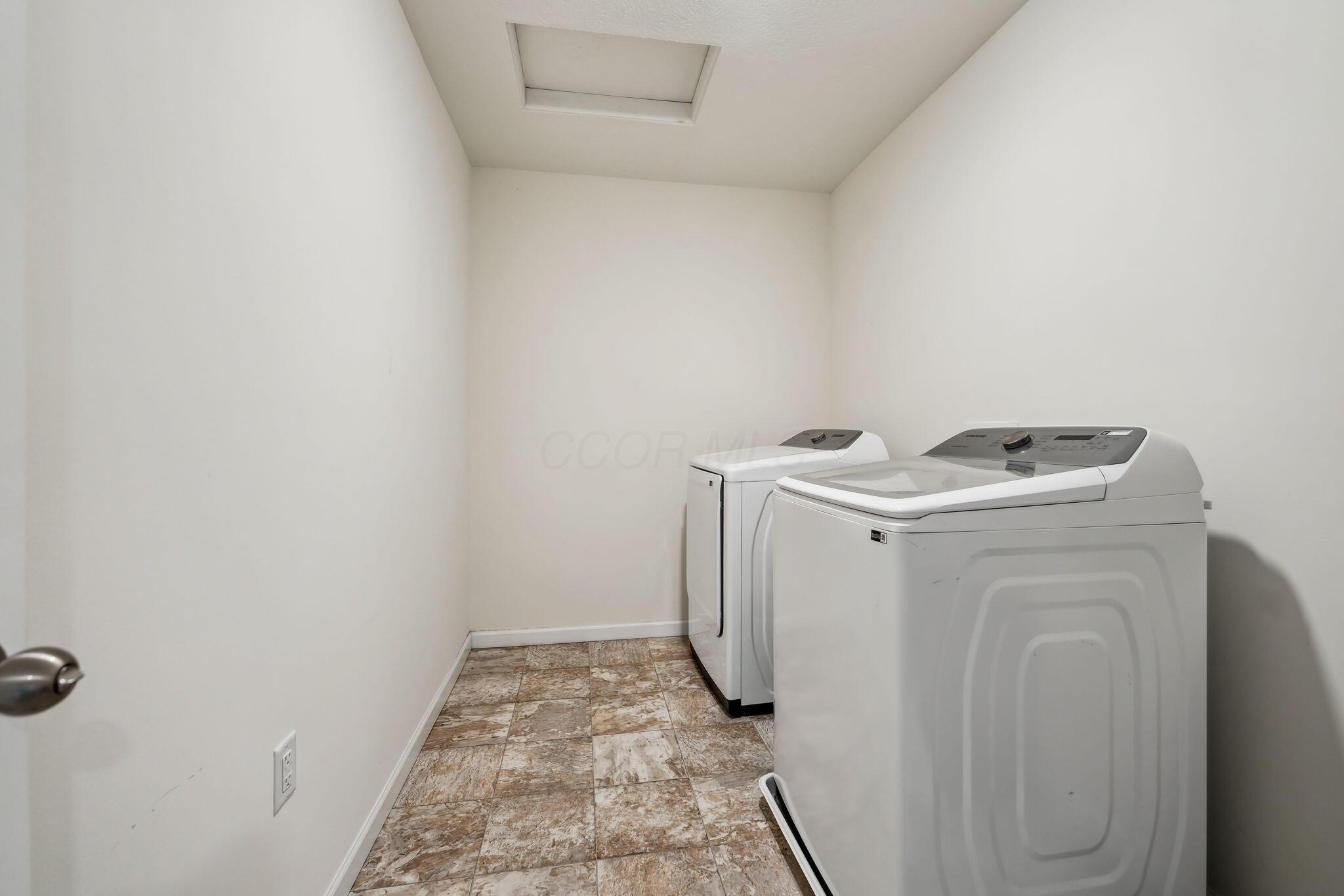 5328 Ansbach Drive, Groveport, Ohio image 35