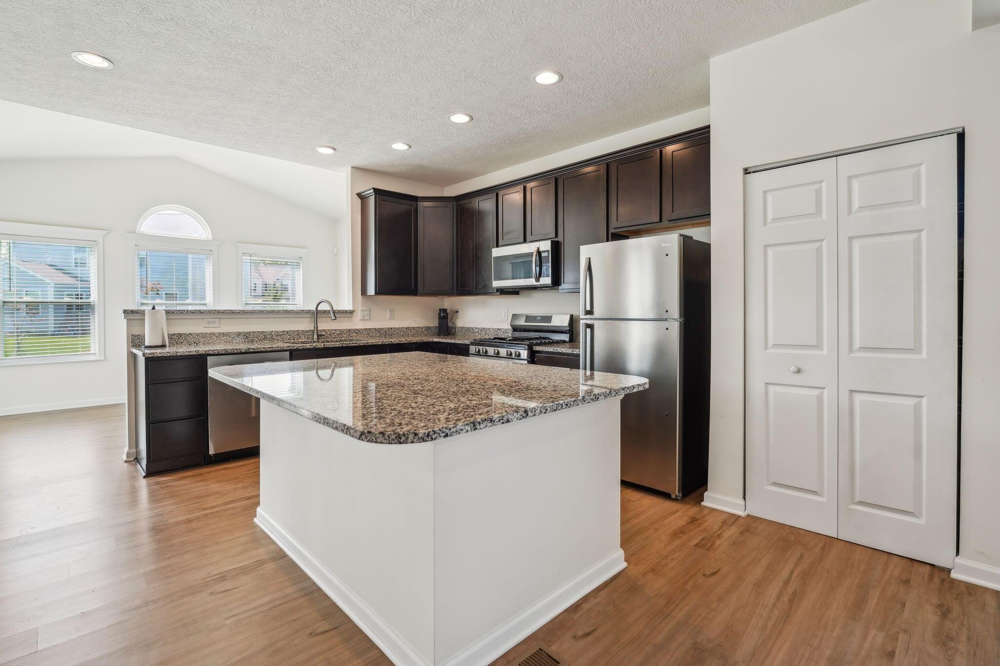 5328 Ansbach Drive, Groveport, Ohio image 15