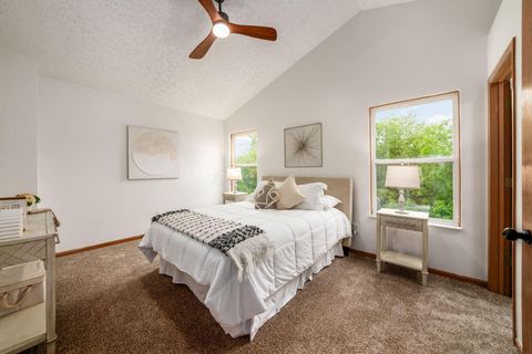Tiny photo for 2927 Southfield Village Drive R #R, Grove City, OH 43123 (MLS # 226019064)