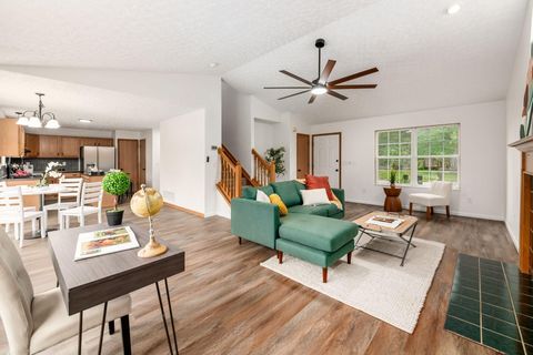Tiny photo for 2927 Southfield Village Drive R #R, Grove City, OH 43123 (MLS # 226019064)