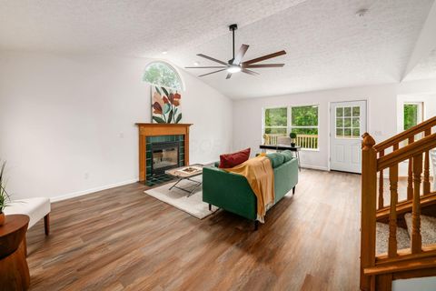 Tiny photo for 2927 Southfield Village Drive R #R, Grove City, OH 43123 (MLS # 226019064)