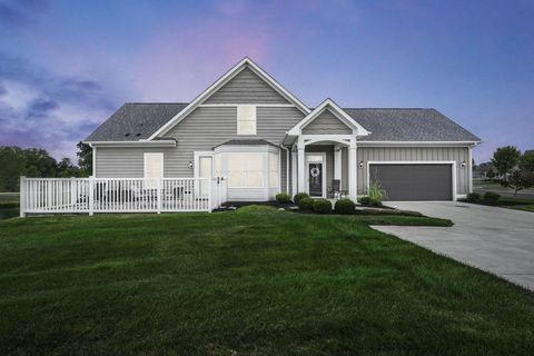 Photo of 8268 Coppertop Lane, Lewis Center, OH 43035 (MLS # 226006455)