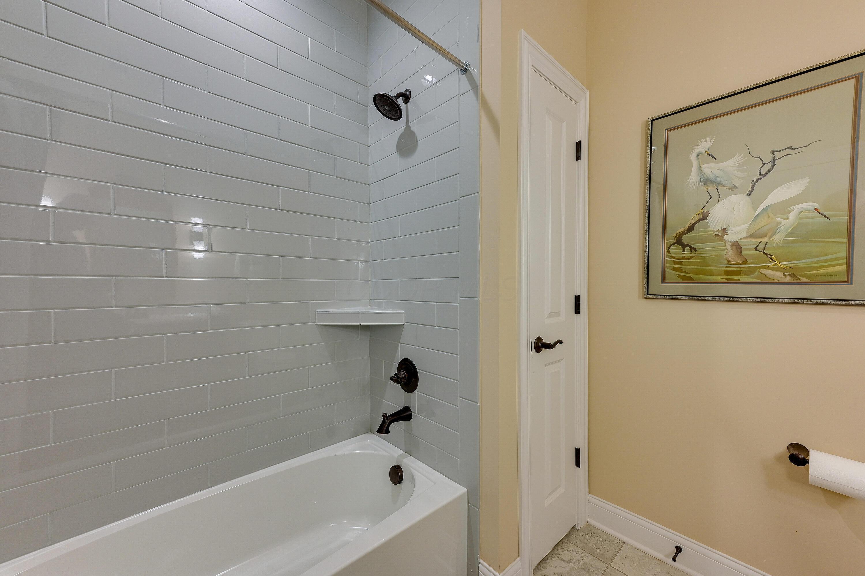 6187 Water Bank Street, Dublin, Ohio image 30