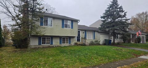 Photo of 8669 Ripton Drive, Powell, OH 43065 (MLS # 225043755)