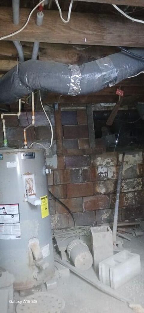 Tiny photo for 11705 Tunnel Hill Road, Crooksville, OH 43731 (MLS # 226000168)