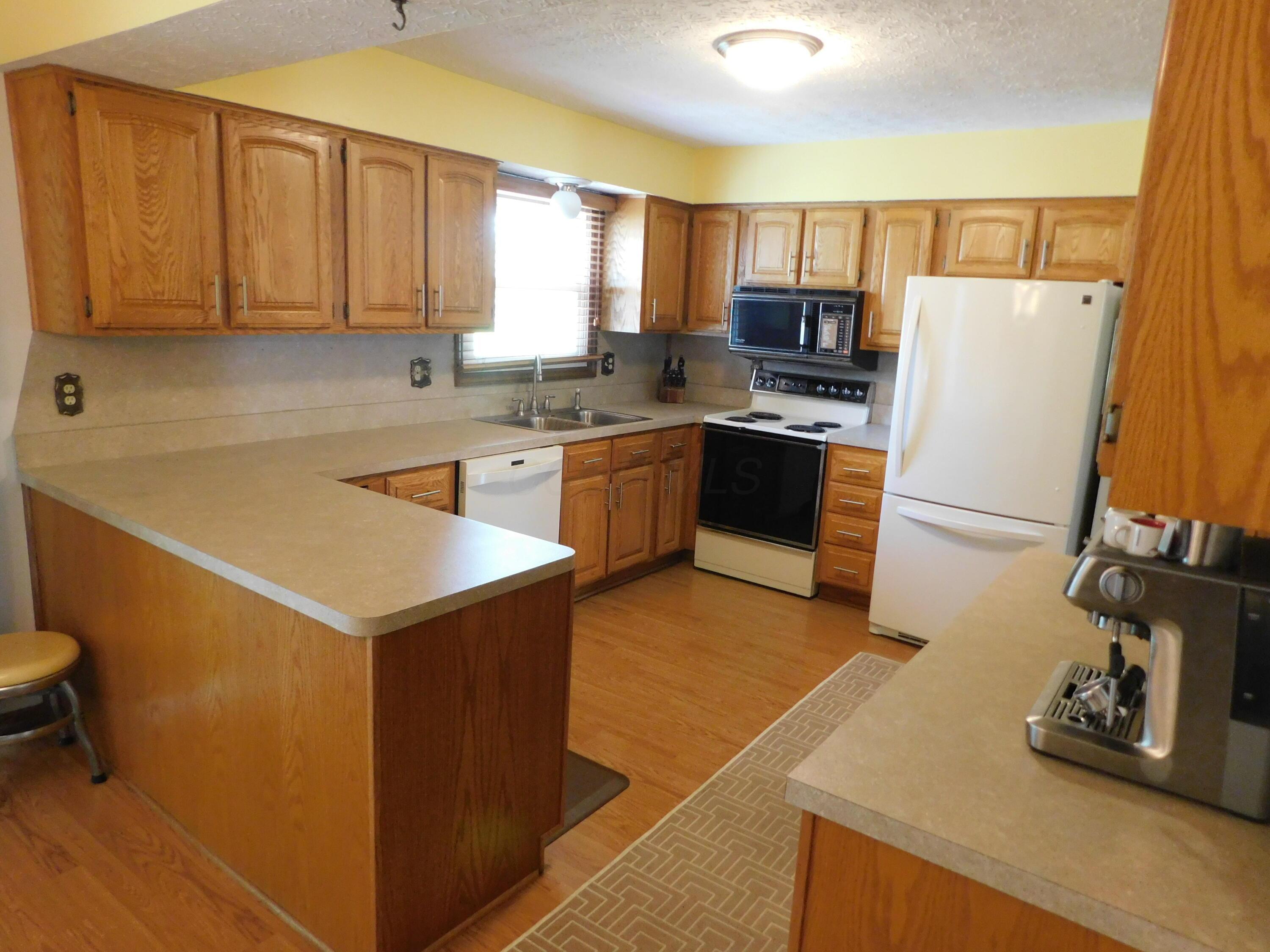 6202 Hickory Lawn Court, Grove City, Ohio image 19
