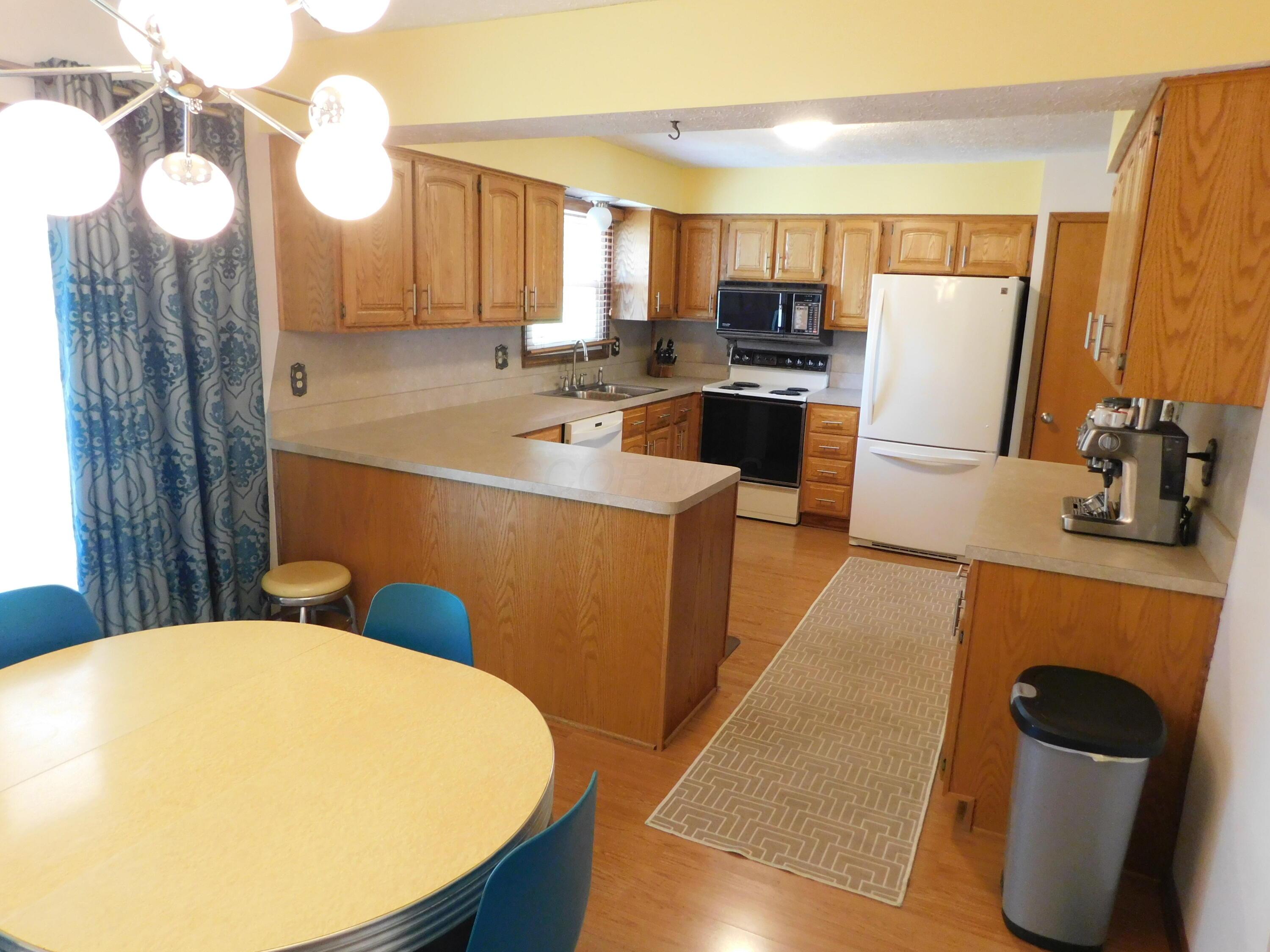 6202 Hickory Lawn Court, Grove City, Ohio image 20
