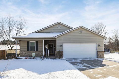 Tiny photo for 1232 Mary Francis Court, Lancaster, OH 43130 (MLS # 225045827)