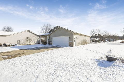 Tiny photo for 1232 Mary Francis Court, Lancaster, OH 43130 (MLS # 225045827)