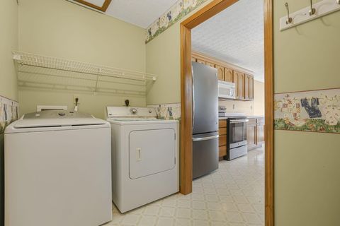 Tiny photo for 1232 Mary Francis Court, Lancaster, OH 43130 (MLS # 225045827)