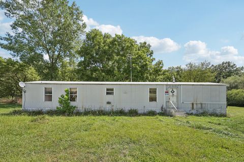 Photo of 8520 Purity Road NE, Saint Louisville, OH 43071 (MLS # 225032693)