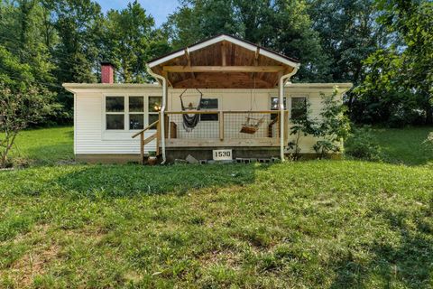 Photo of 1530 Tarkiln Road SE, Lancaster, OH 43130 (MLS # 226026607)