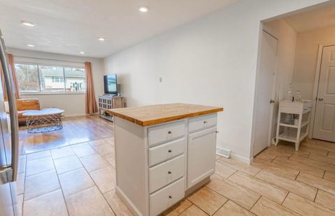 Tiny photo for 595 Deerwood Avenue E, Columbus, OH 43230 (MLS # 226005475)