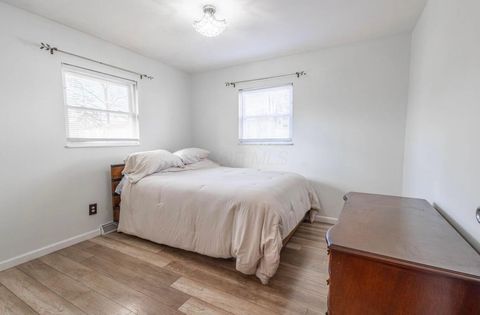 Tiny photo for 595 Deerwood Avenue E, Columbus, OH 43230 (MLS # 226005475)