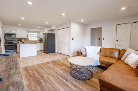 Tiny photo for 595 Deerwood Avenue E, Columbus, OH 43230 (MLS # 226005475)