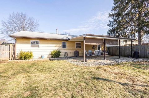 Tiny photo for 595 Deerwood Avenue E, Columbus, OH 43230 (MLS # 226005475)