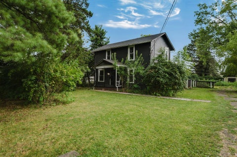 Photo of 957 Country Club Road, Whitehall, OH 43213 (MLS # 226033579)