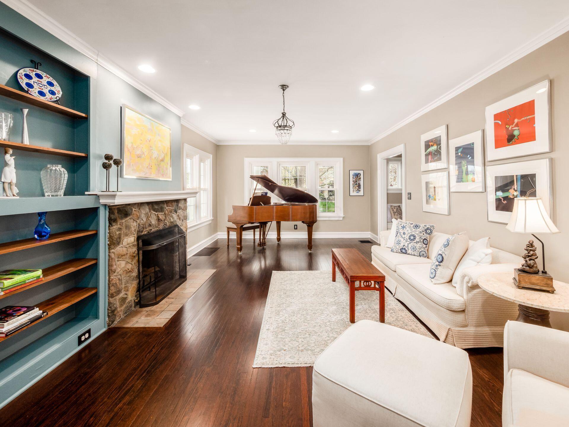 2061 Waltham Road, Columbus, Ohio image 7