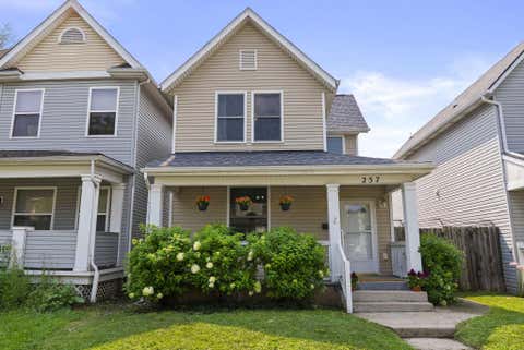 Photo of 257 Hawkes Avenue, Columbus, OH 43223 (MLS # 226030407)