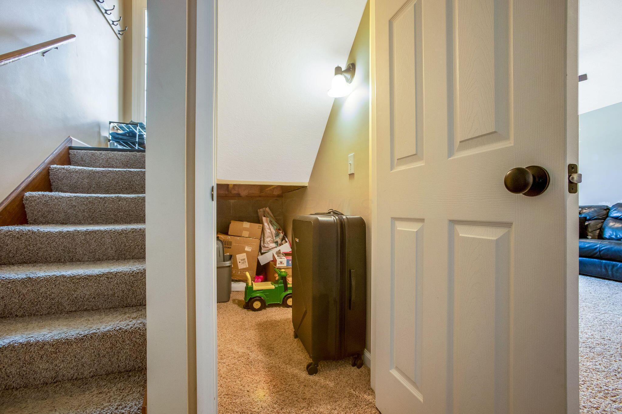 765 Huntley Avenue, Logan, Ohio image 44