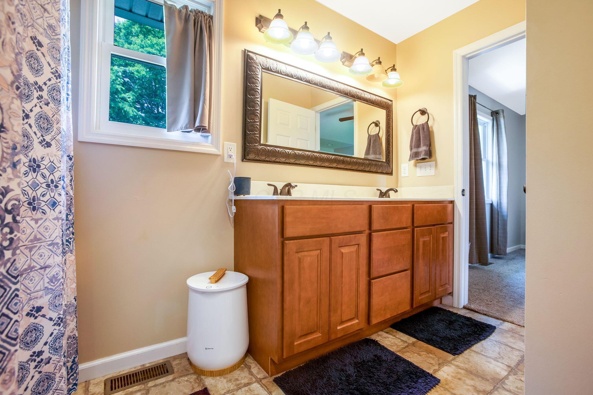 765 Huntley Avenue, Logan, Ohio image 27