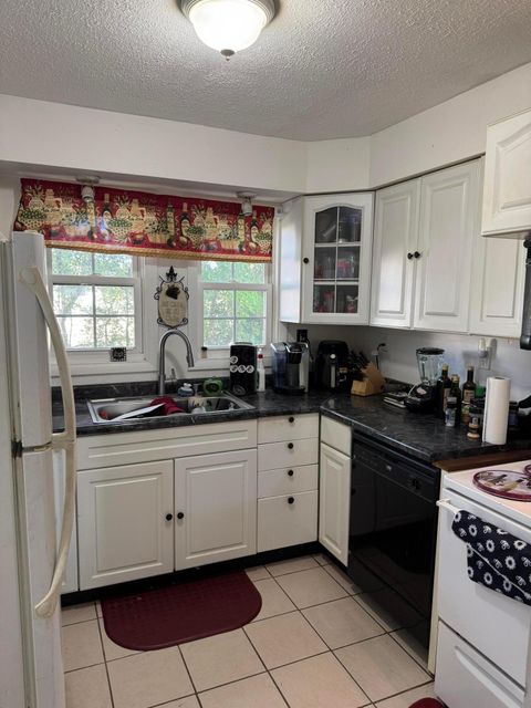 Tiny photo for 1012 Kling Street, Akron, OH 44301 (MLS # 226003254)