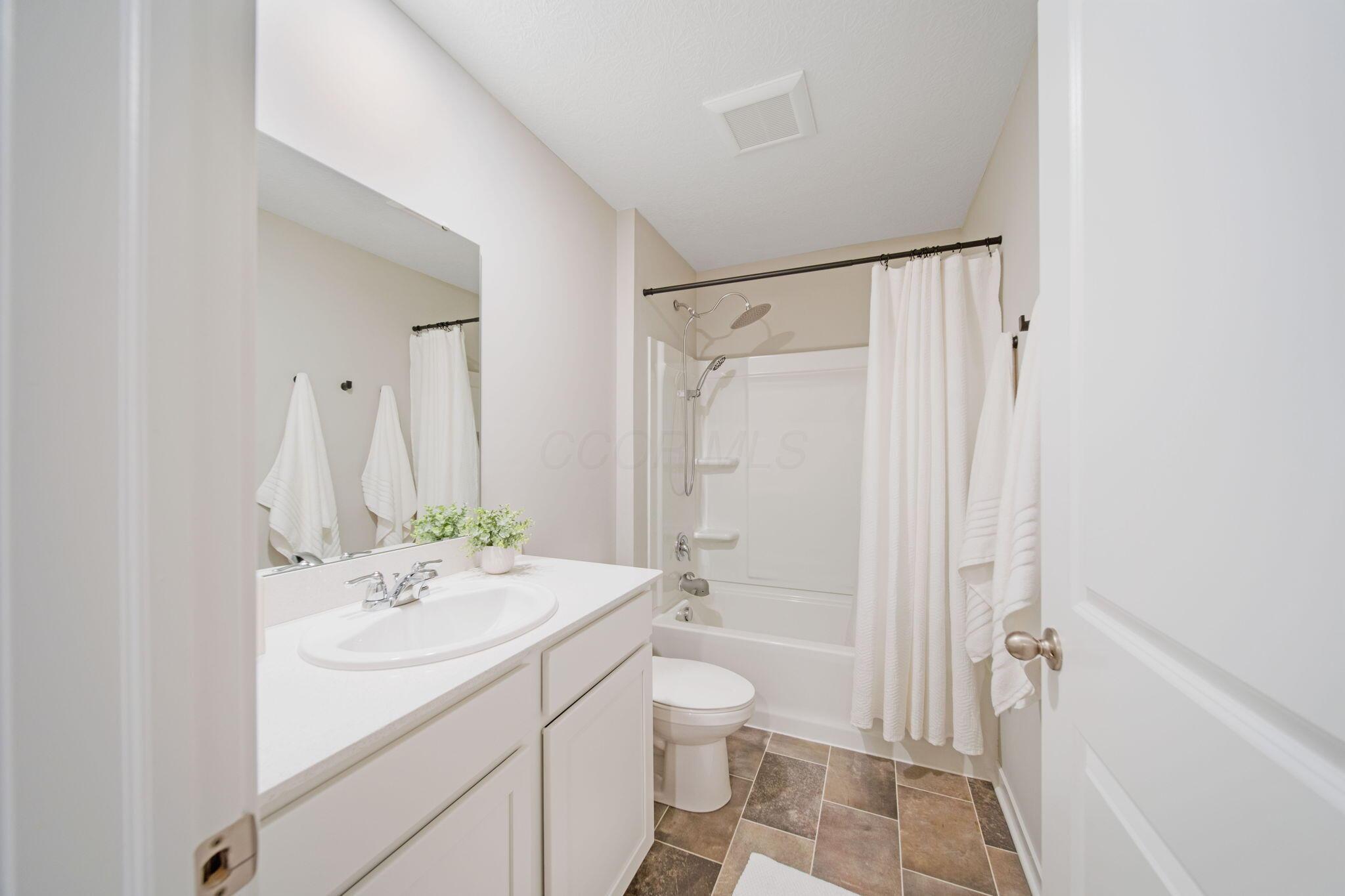 385 Kells Court, Newark, Ohio image 37