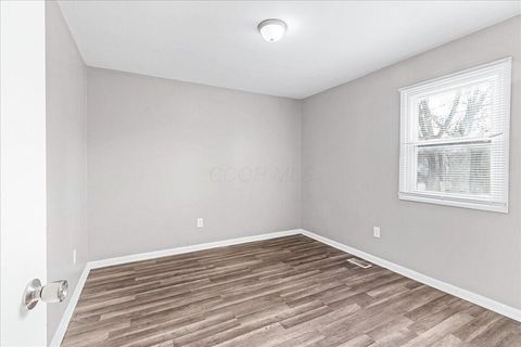 Tiny photo for 663 E 2nd Avenue, Columbus, OH 43201 (MLS # 226000819)