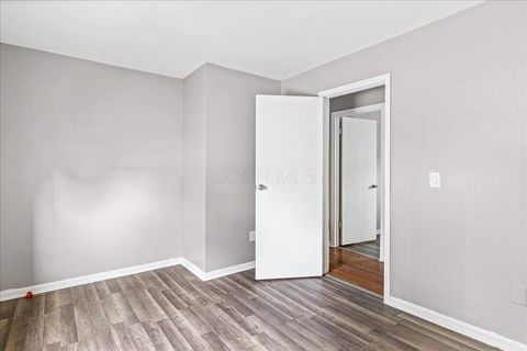 Tiny photo for 663 E 2nd Avenue, Columbus, OH 43201 (MLS # 226000819)