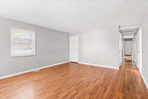 Tiny photo for 663 E 2nd Avenue, Columbus, OH 43201 (MLS # 226000819)