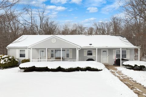 Photo of 7618 Stout Road, Circleville, OH 43113 (MLS # 226003123)