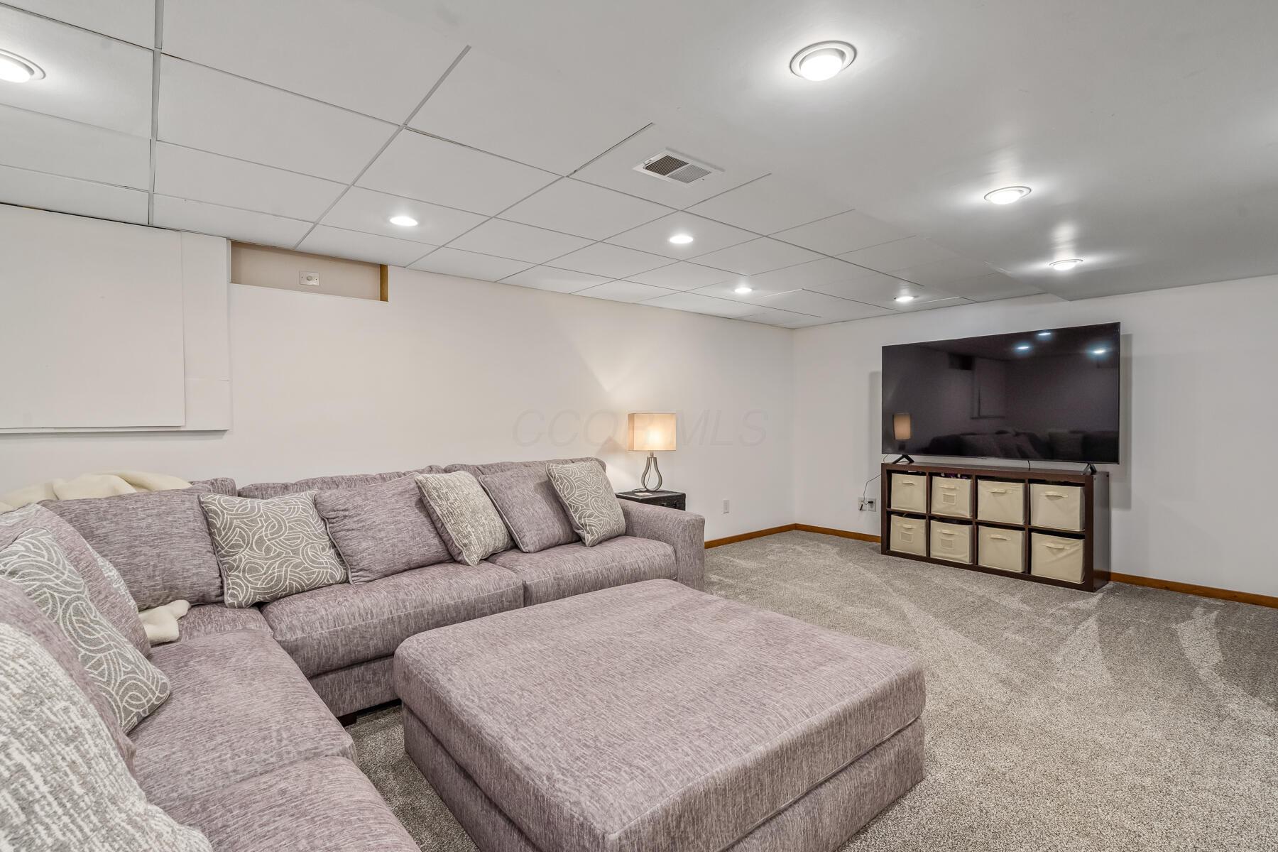 8383 Horseshoe Road, Ashley, Ohio image 33